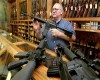 ۲۷۰,۰۰۰,۰۰۰ سلاح در دست خانواده های آمریکایی