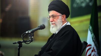 جبهه استکبار تمام توان خود را علیه ملت ایران بکار گرفته است