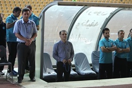 جواب نمیدادم فکر می‌کردند ریگی به کفشمه
