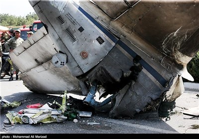 تصادف شدید پراید و پژو در محل سانحه هواپیما