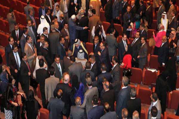 دلایل تنش در پارلمان عراق/ اصلاحات یا سهم‌خواهی
