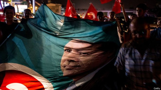 چرا کودتای ترکیه شکست خورد؟