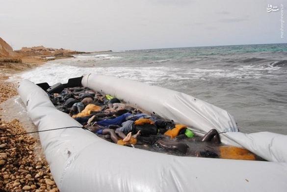 پیدا شدن اجساد ۷۴ مهاجر در سواحل لیبی+ عکس