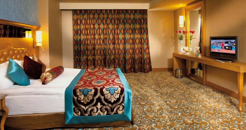 صنعت هتل‌داری مشهد ورشکسته است