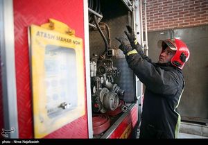 حریق بنا قدیمی در بازار آهنگران تهران