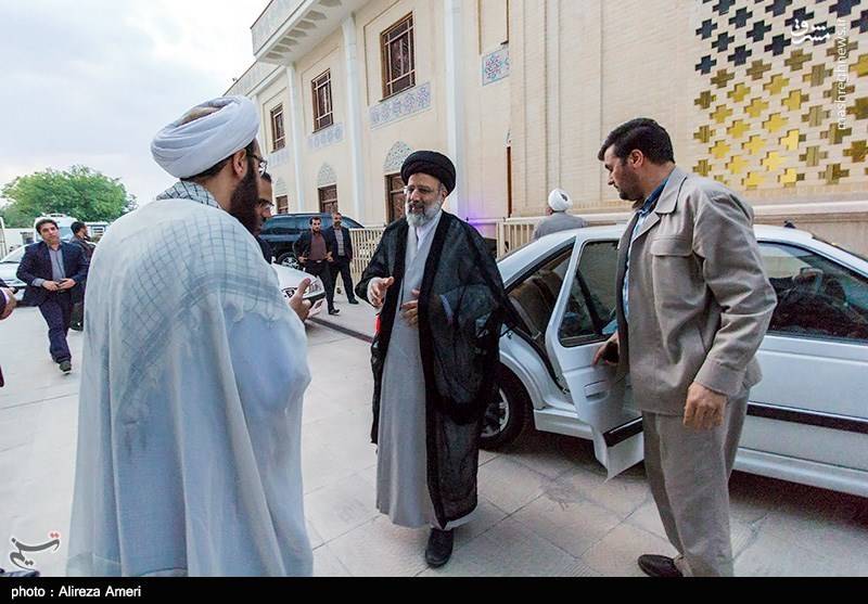 خودروی تشریفات رئیسی در شیراز+عکس