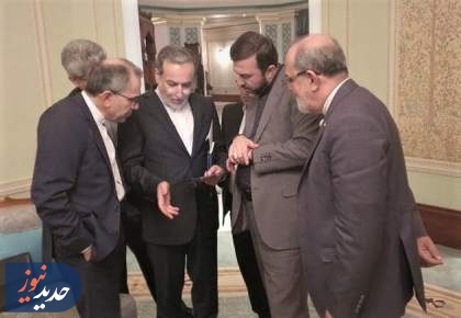 ماجرای قرار دادن یک اسلحه خاص روی میز ویتکاف!
