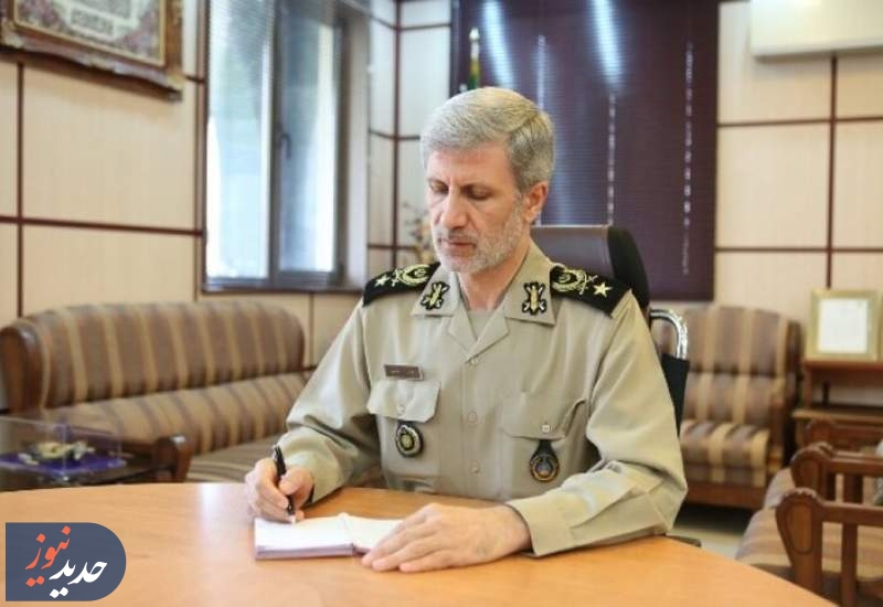 سرلشکر حاتمی: ارتش ضربات موثر و قاطع به اسرائیل خواهد زد