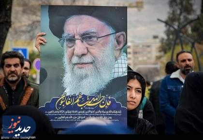 پرچم هدایت رهبر انقلاب بر زمین نمی‌افتد