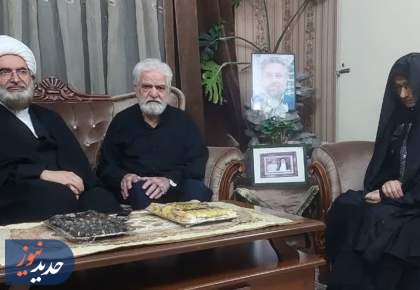 هرشب، با عکس شهید و پرچم ایران در میادین و تجمعات هستیم