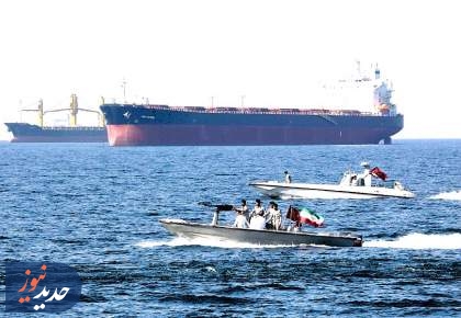 تردد در تنگه هرمز از مسیر ایران انجام می‌شود
