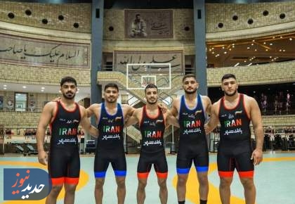 آزادکاران پرچم ایران را در آمریکا به اهتزاز درآوردند